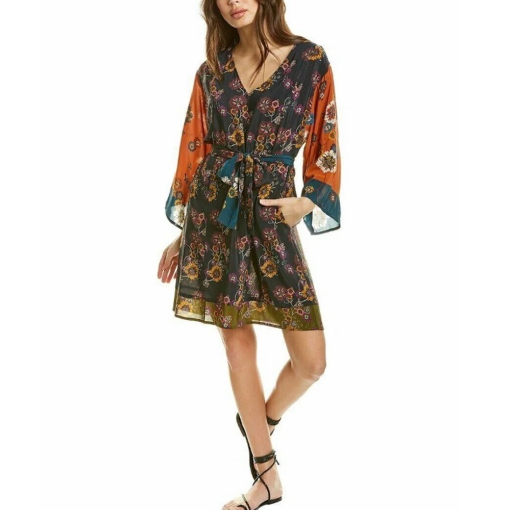 Johnny Was 100% Silk Kimono 👘 Floral Shift Dress w/colored Accent Sleeves M NWT